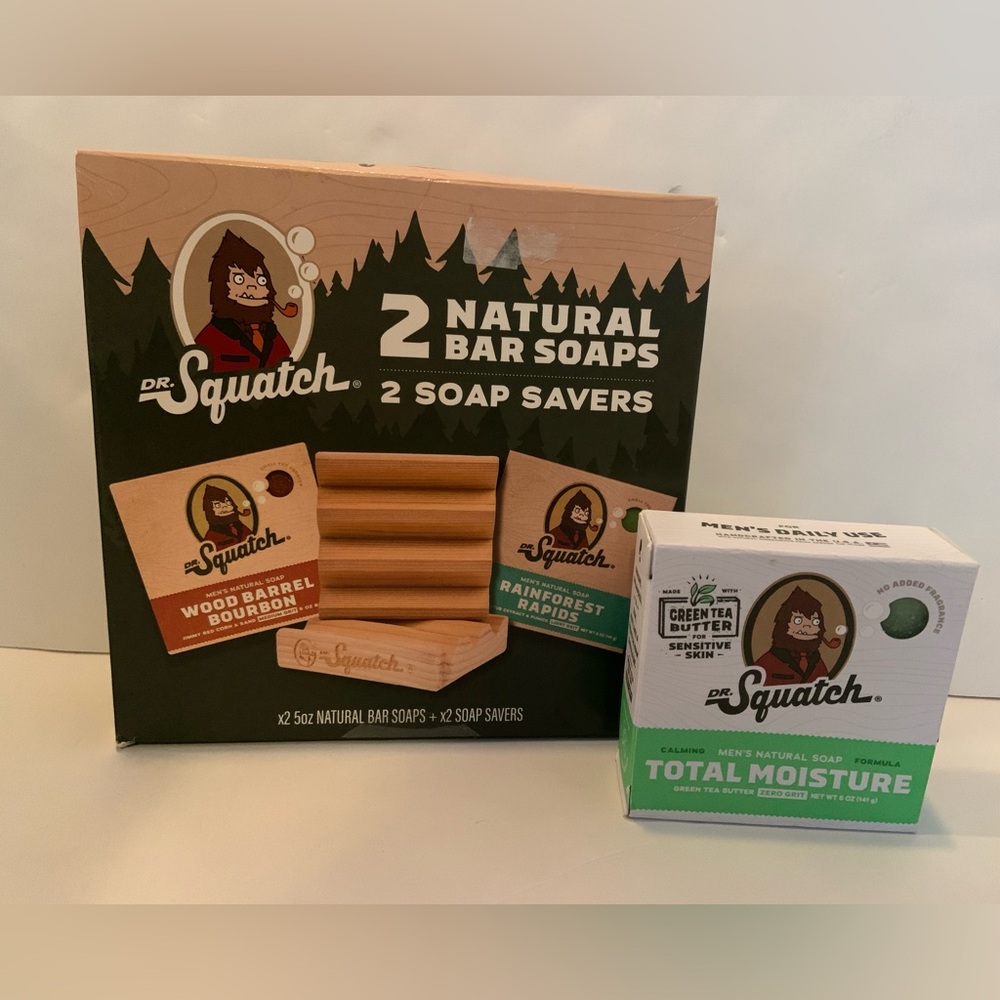 Dr. Squatch Natural Bar Soaps Bundle 3 Bars Plus 2 Soap Savers New In Package
